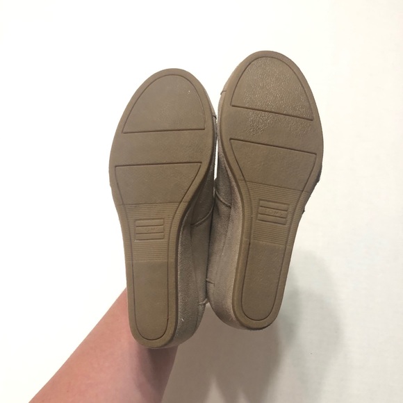 Toms Suede Wedge Booties - Picture 7 of 7